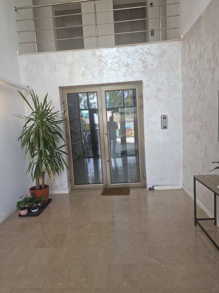 Cartier Cosmopolis, Stefanestii de Jos