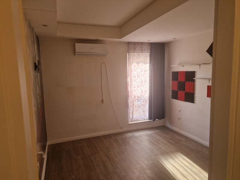 Cartier Cosmopolis, Stefanestii de Jos